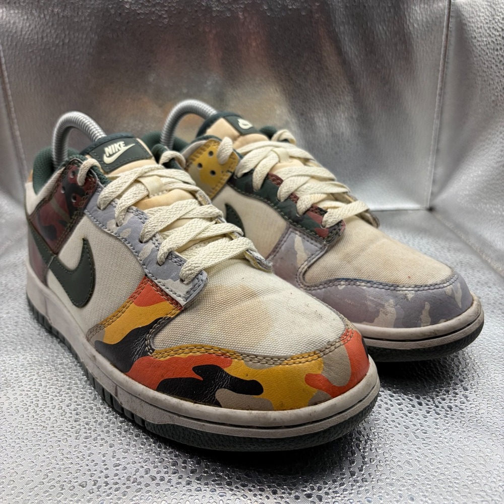 Size 6Y Nike‎ Dunk Low SE White Green Kids Lace UP Athletic Shoes DB1909-100